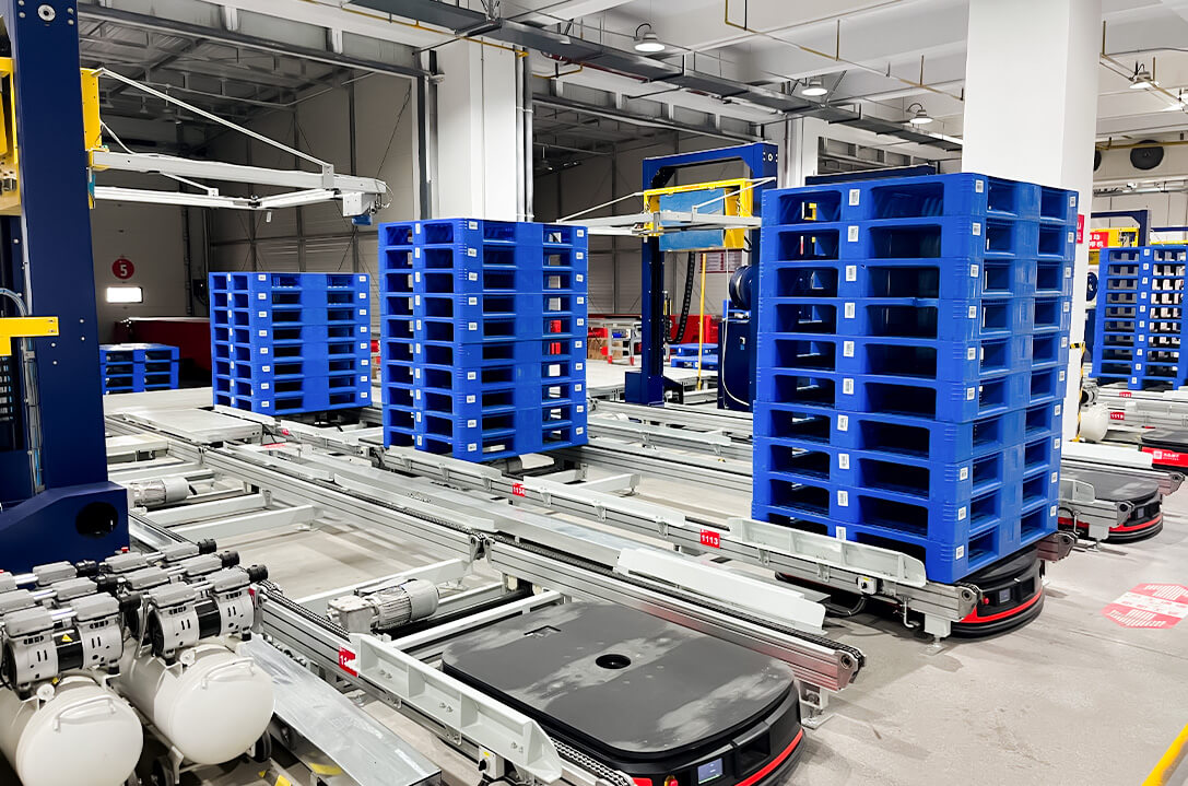 HUAYIDE-four-way-shuttle-outbound-retrieval