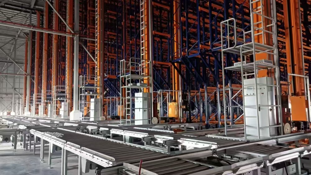 Giải pháp lưu trữ và lấy pallet có chọn lọc của cần cẩu xếp chồng AS/RS